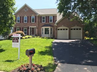 8639 Cross Chase Ct, Fairfax Station, VA