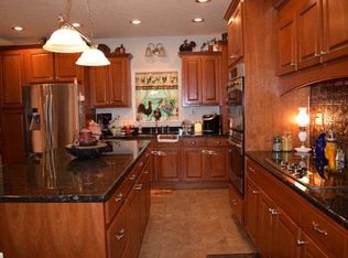 Mondorf Ave, Beckley, WV 25801