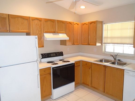 3rd image of 28230 Pine Haven Way APT 71