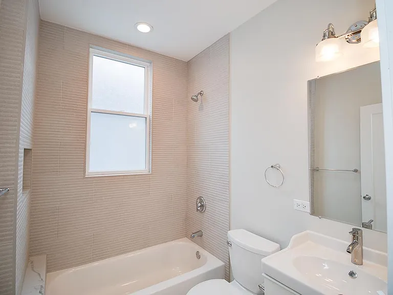 3138 N Lawndale Ave #1 — Photo 10