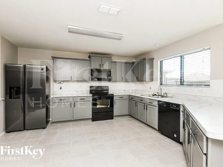 3000 Whitetail Chase Dr — Photo 4