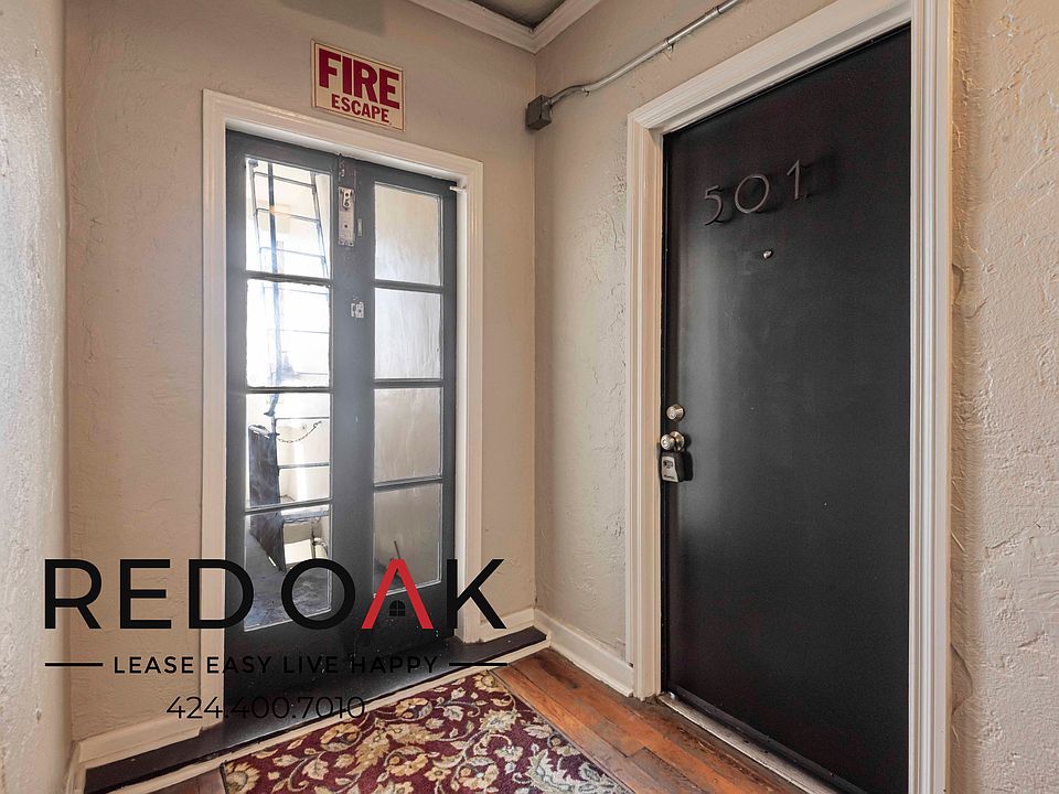 1st image of 854 1/4 S Oxford Ave #501