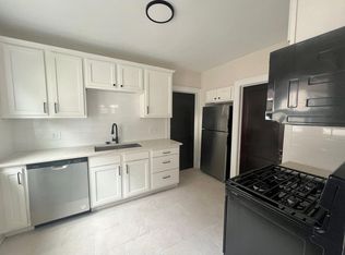 2068 Waterbury Rd #2, Lakewood, OH 44107