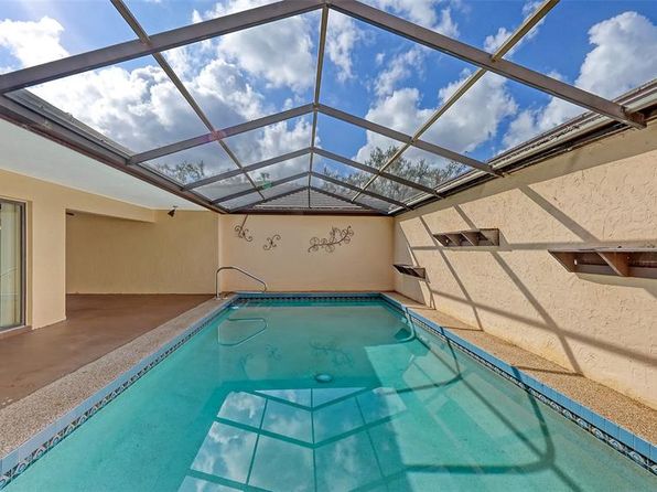 3692 Glen Oaks Manor Dr, Sarasota, FL 34232