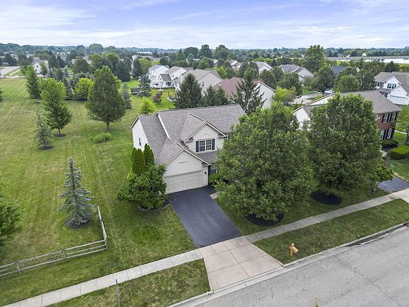 2nd image of 6351 Beaumont Sq