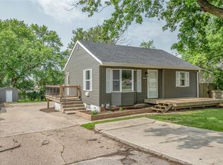 1606 Army Post Rd, Des Moines, IA 50315