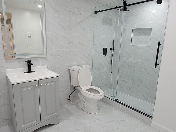 3rd image of 260 Bradford St #102