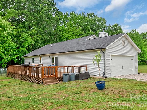 4th image of 7209 Landsford Rd