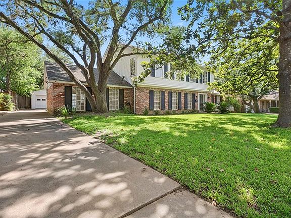 2nd image of 4214 Woodway Dr