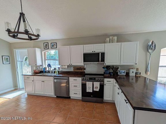 3rd image of 134 BOWFIN Drive