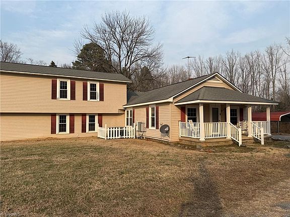 2nd image of 6942 Carbonton Rd