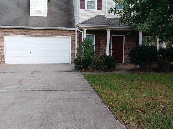 2nd image of 5365 Yellow Pine Dr