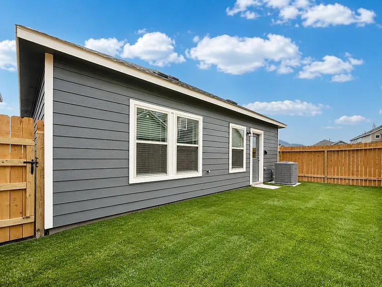 8018 Fijian Cypress Dr — Photo 29