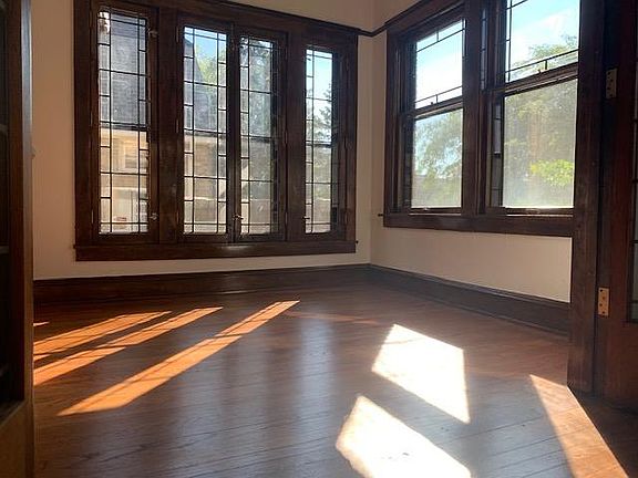 5th image of 2442 N Lake Dr #2442