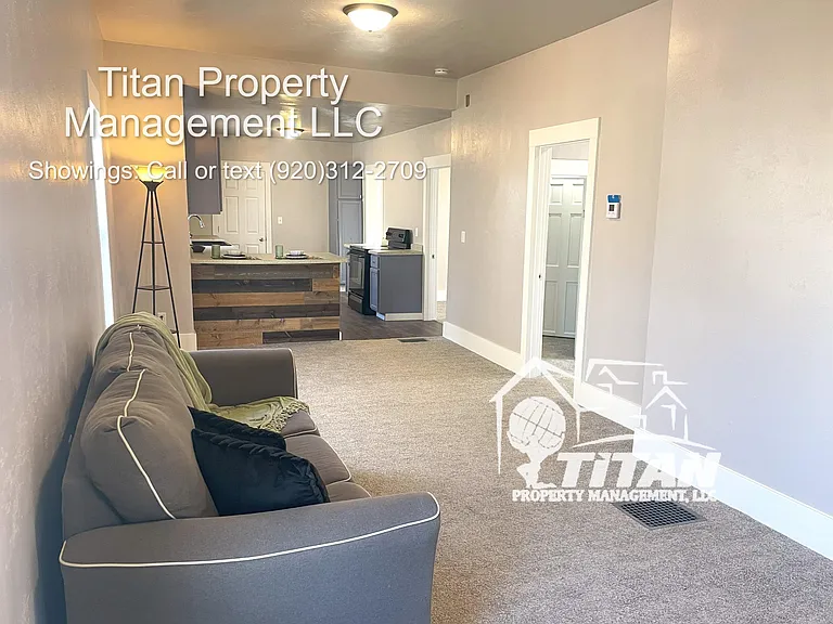 1126 Central St — Photo 3