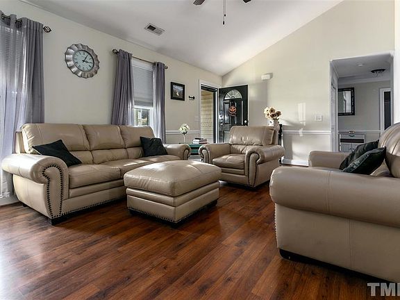 5th image of 308 Mallard Creek Dr