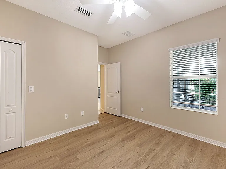 4904 Maymont Park Cir — Photo 24