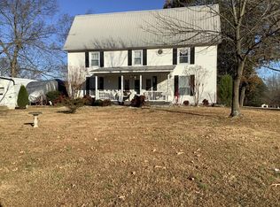 212 E Main St, Gleason, TN 38229