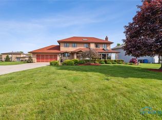 2205 Shoreland Ave, Toledo, OH 43611