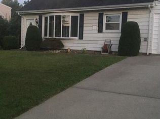 34 Elm Ter, Parlin, NJ 08859