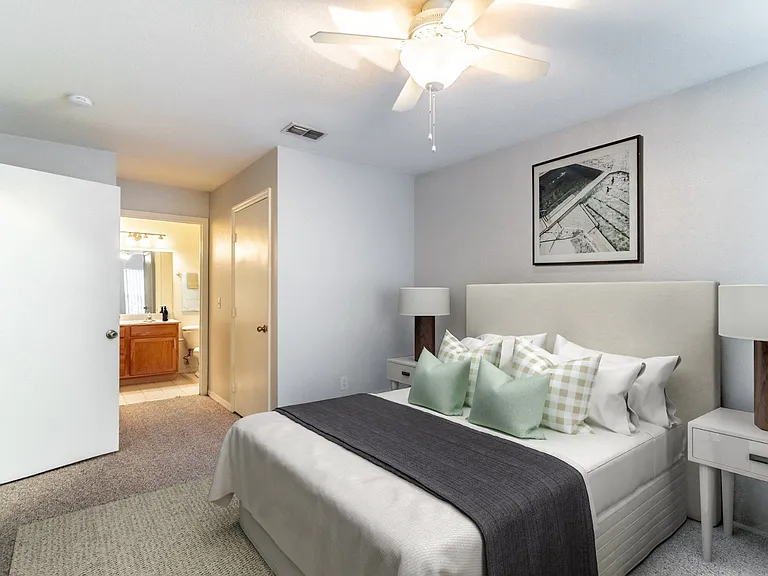 Spacious Bedrooms with Closet and Ensuite Bath