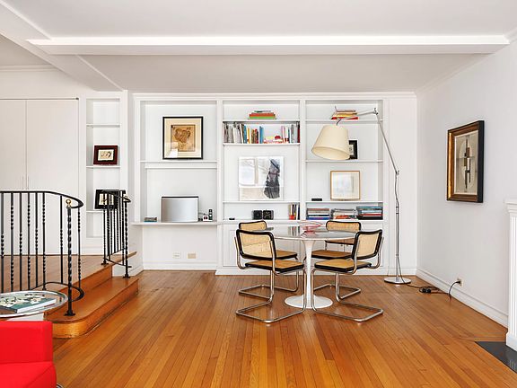 3rd image of 230 E 73rd St APT 3B