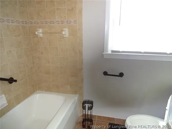 1631 Sweetgum Cir, Fayetteville, NC 28304