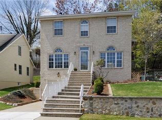 21 Whitman St, West Orange, NJ