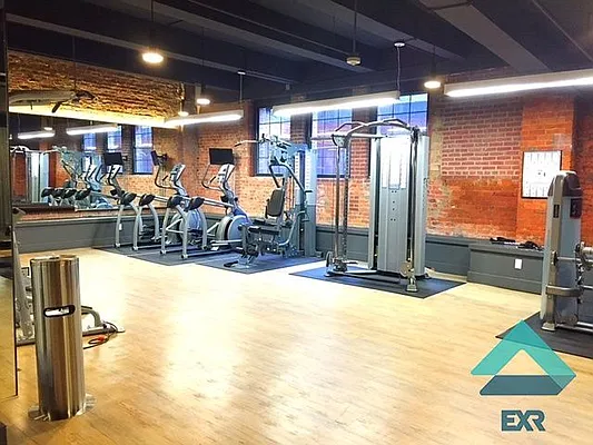 Rented by EXR | media 28