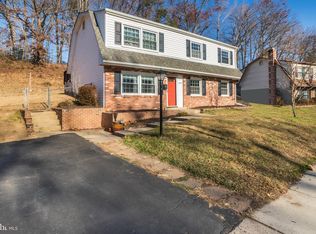 4655 Evansdale Rd, Woodbridge, VA 22193