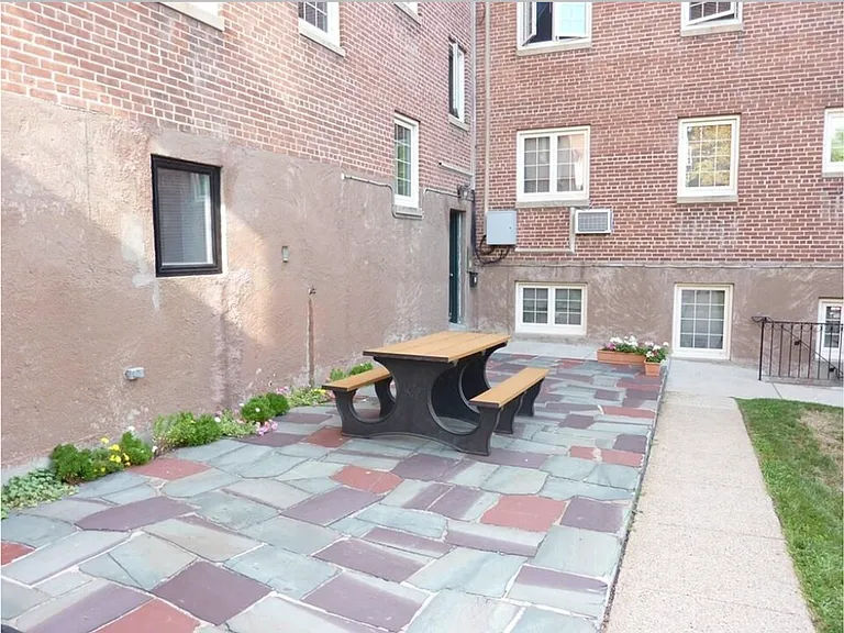 34 Saint Paul St #A4 — Photo 24