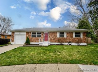 209 Lawn Ct, New Albany, IN 47150