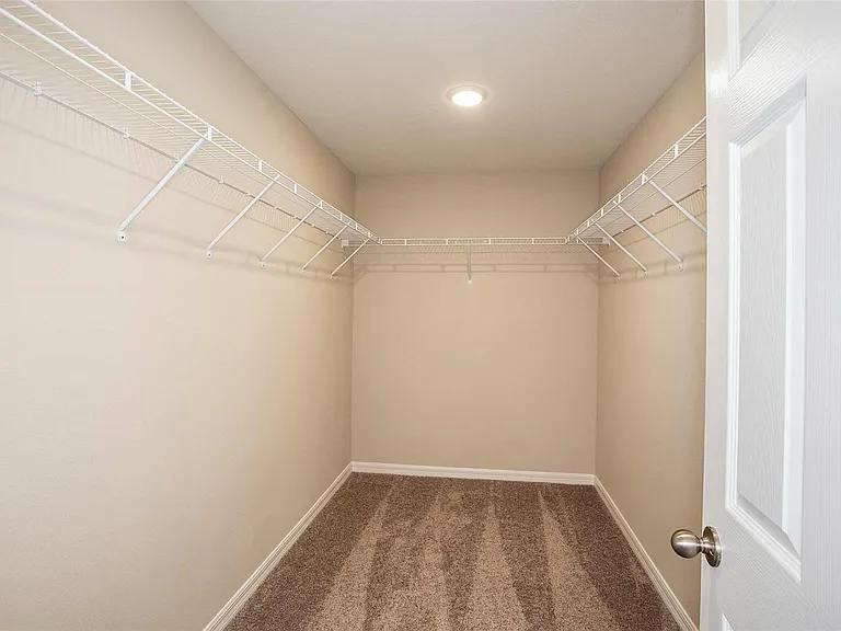 12753 Hysmith Loop — Photo 16