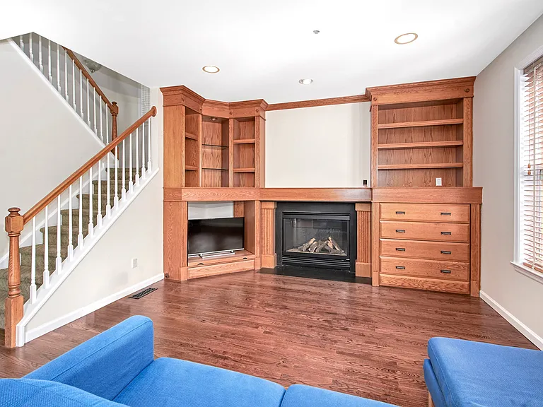 15 Milestone Rd — Photo 10