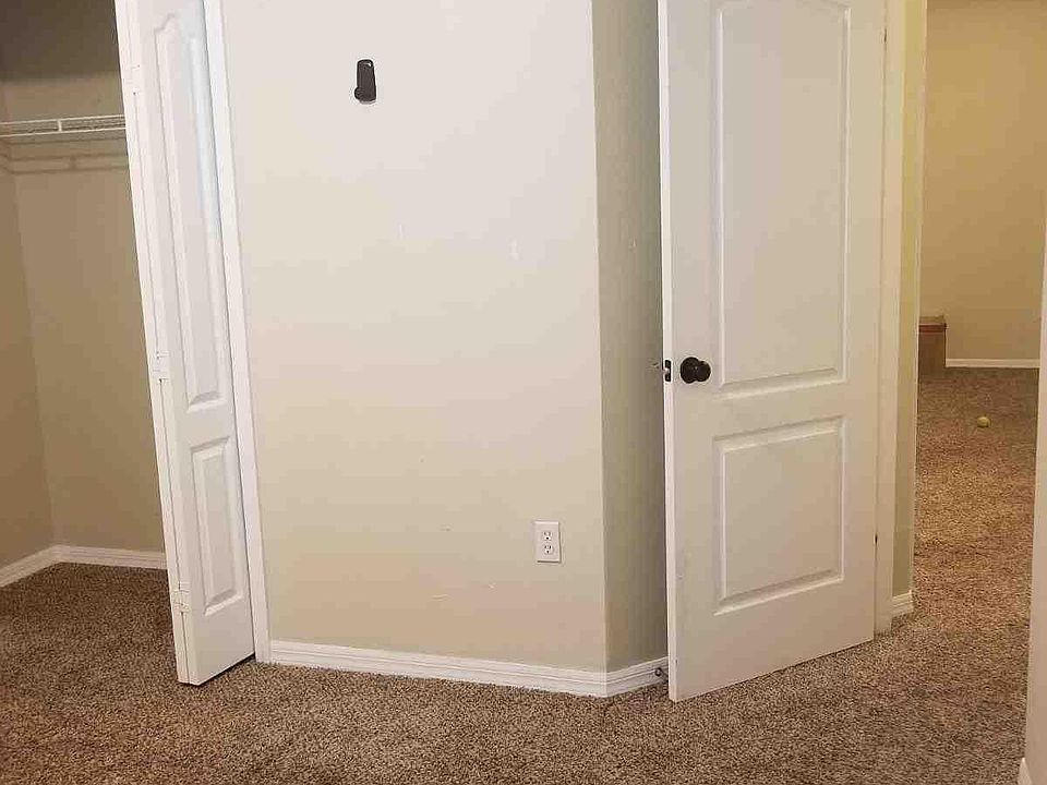 2nd image of 4358 Vireo Ave #2