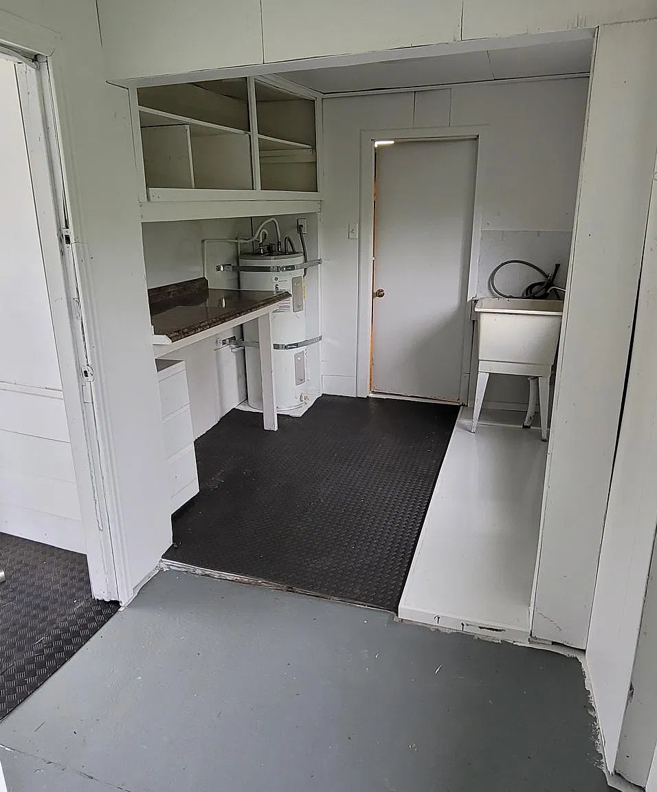 3 bed, 1320 sqft, $1,700 — Photo 3