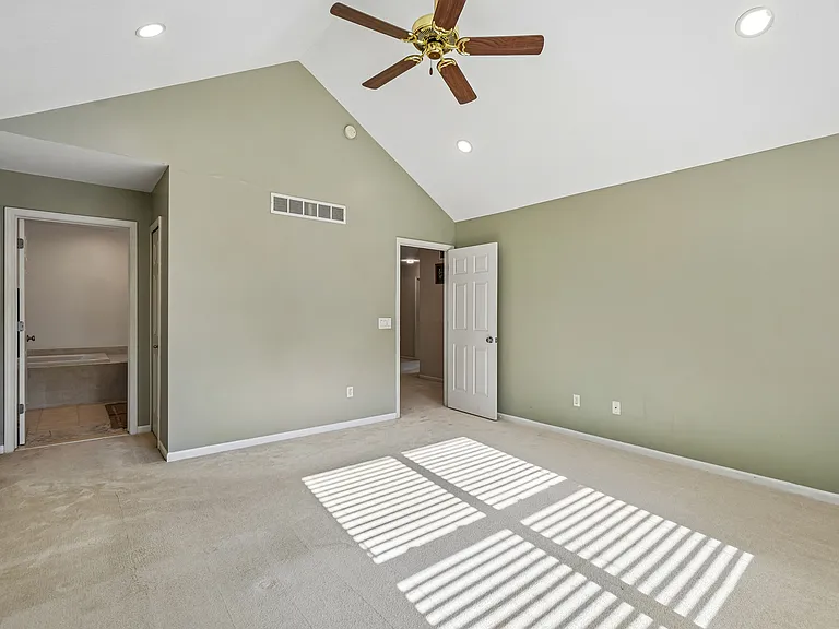 16304 Mulberry Way — Photo 20
