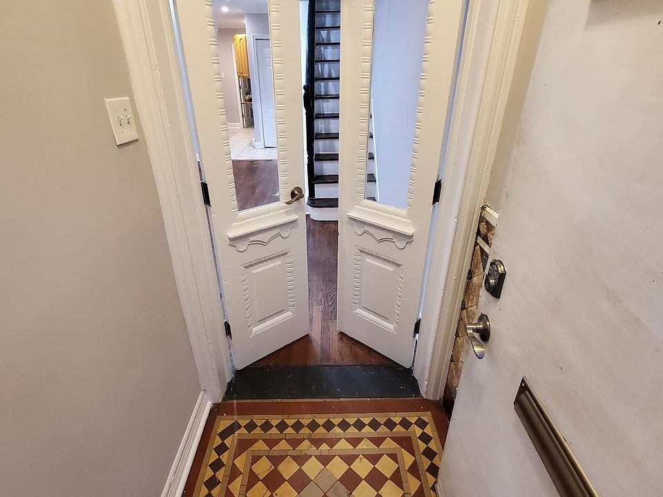 1st image of 2616 N 18th St #1