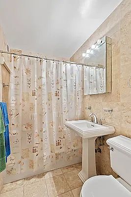 4th image of 160 W End Ave APT 18K
