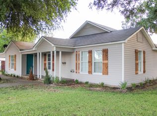 921 Randlett St, Lancaster, TX 75146
