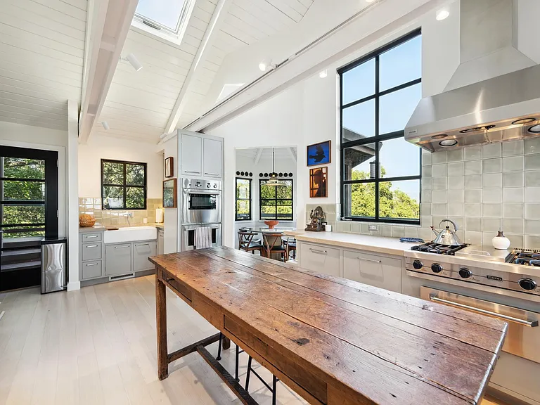 1090 Bart Rd — Photo 28