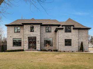 30 Pine Tree Rd, Northbrook, IL 60062
