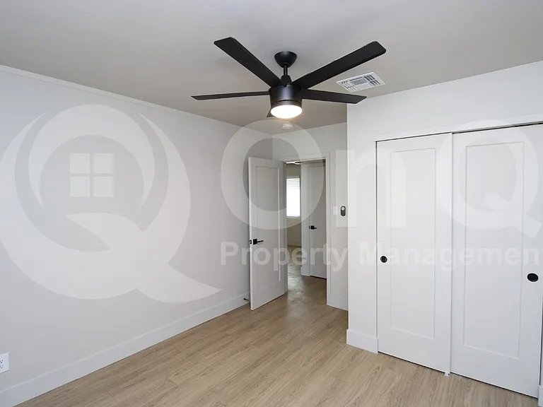 2309 N Dayton St #2 — Photo 7
