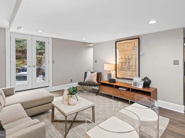 1726 17th St NW APT B1, Washington, DC 20009