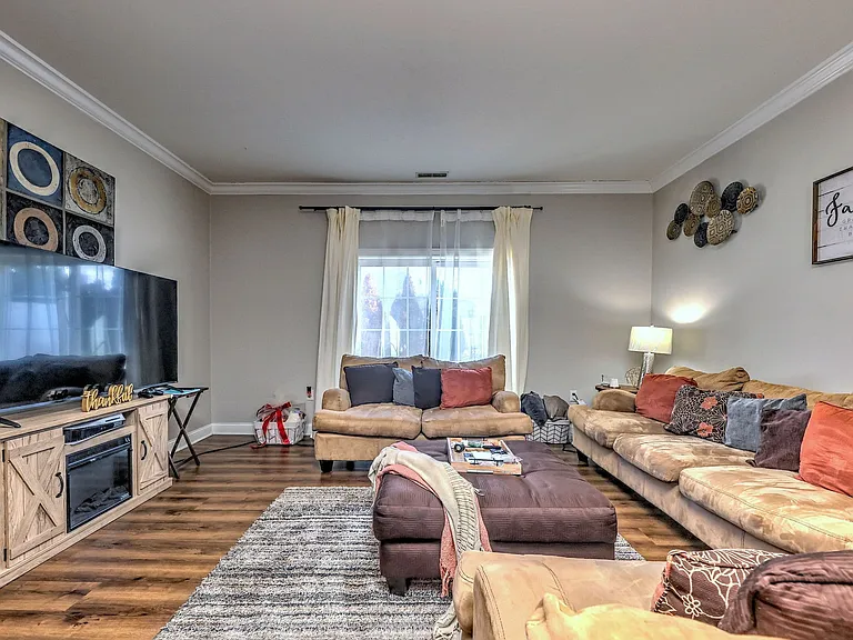 12A Landin St #A — Photo 7