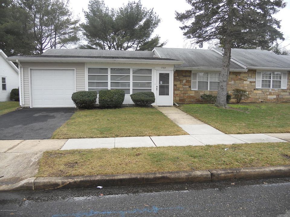 1st image of 138A Sunflower Dr #100A