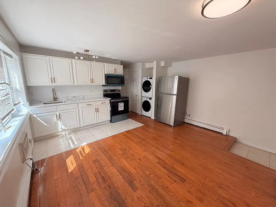 140 71st St #1A