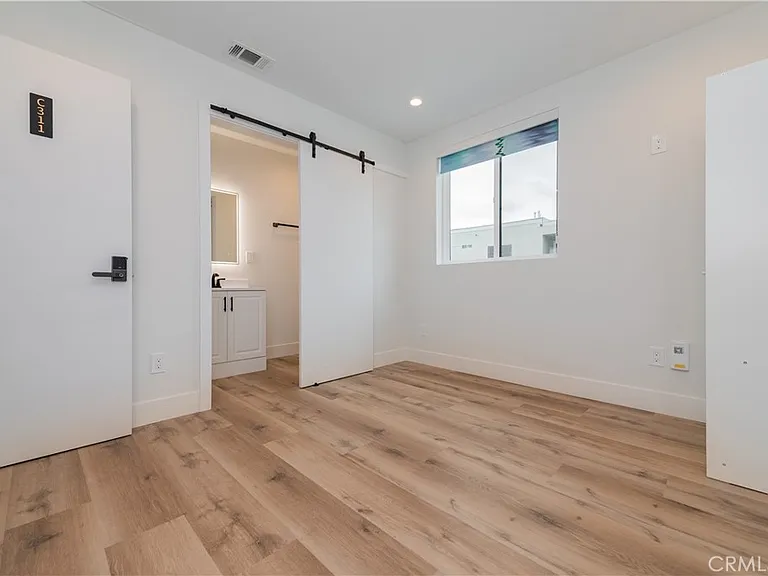 5654 La Mirada Ave — Photo 7