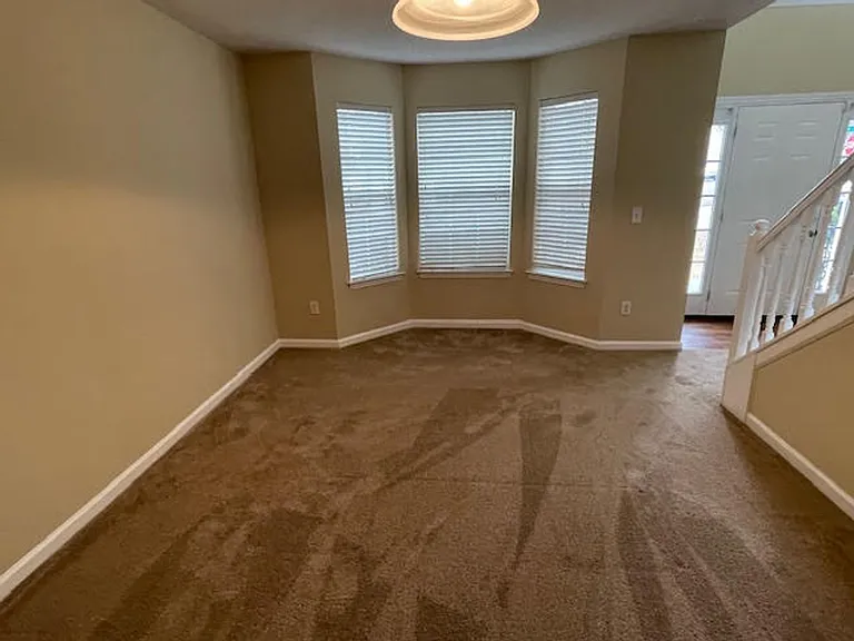 4202 Fortune Point — Photo 33
