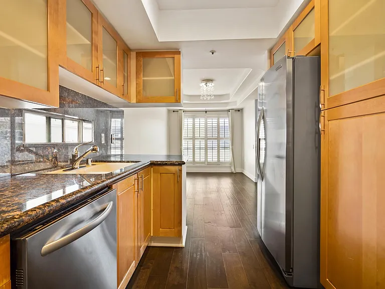 11690 Montana Ave #208 — Photo 15